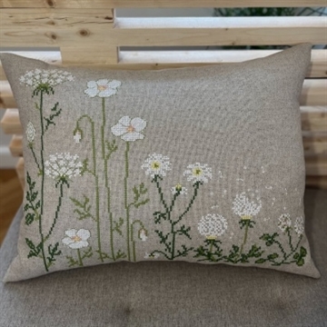Wild on purpose - pillow